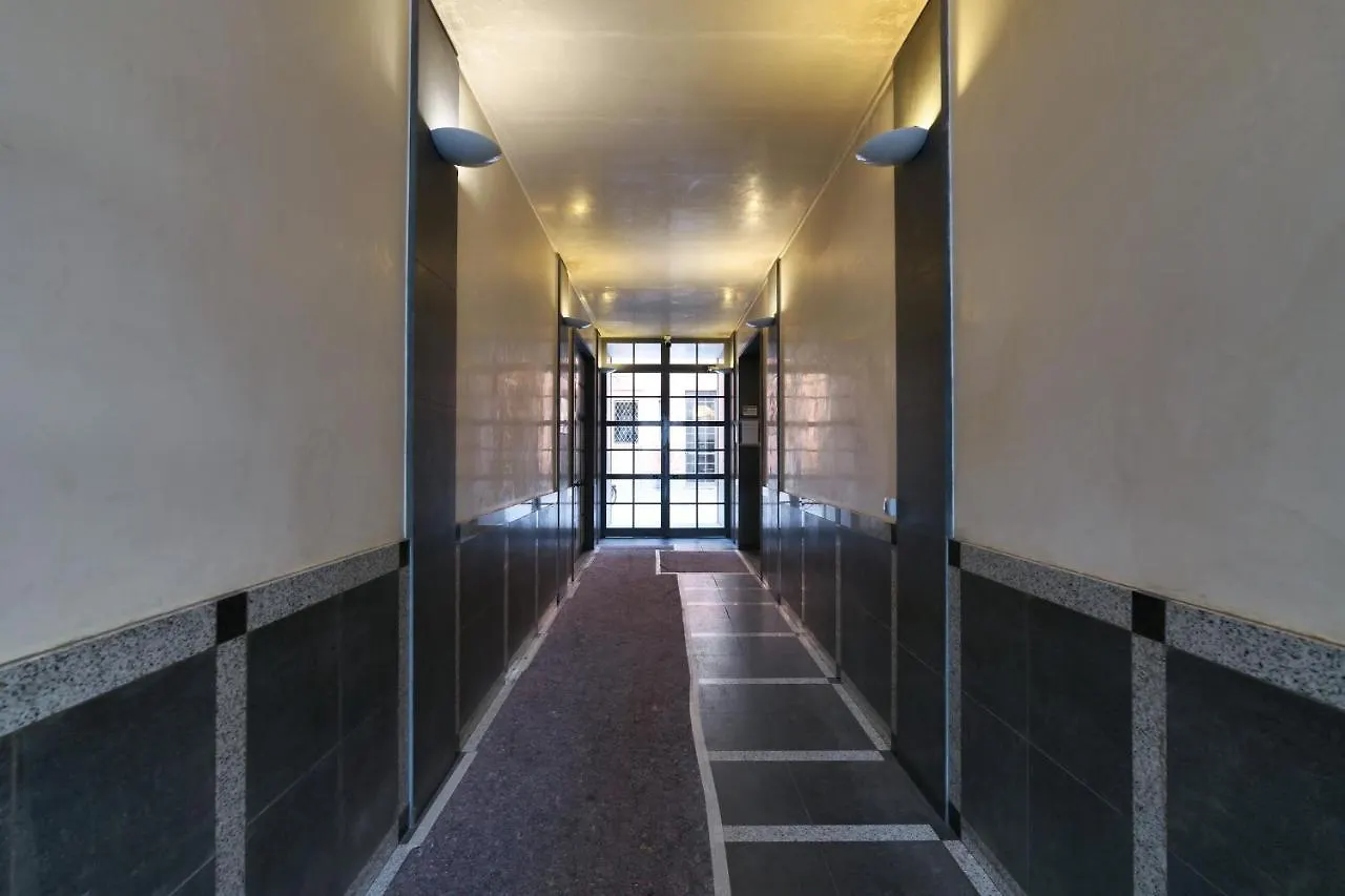 Apartment Elegant Terrace Suite Mailand